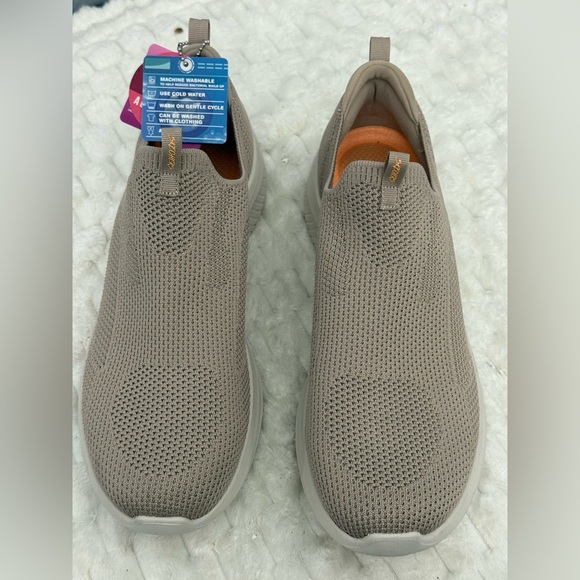 Skechers - Womens Ultra Flex 3.0 - All Momentum Sneakers, Color Taupe main image 5